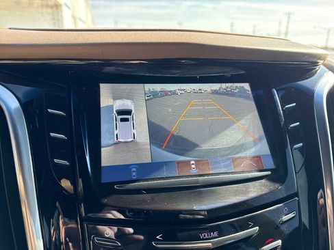 Certified 2019 Cadillac Escalade Platinum AWD/4WD image 23