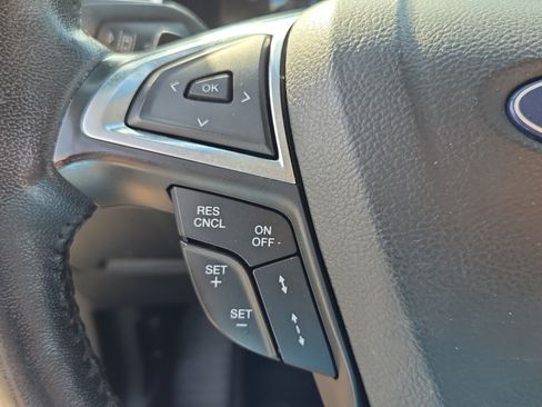 Used 2018 Ford Edge Titanium w/ Ford Safe & Smart Package FWD image 24