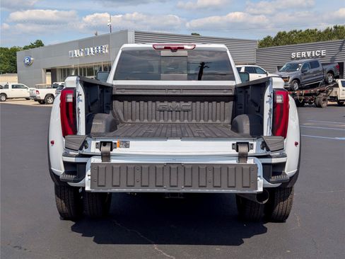 New 2026 GMC Sierra 3500 Denali w/ Denali Reserve Package AWD/4WD image 5