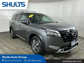 Used 2024 Nissan Pathfinder SL w/ Black Appearance Package AWD/4WD video 1