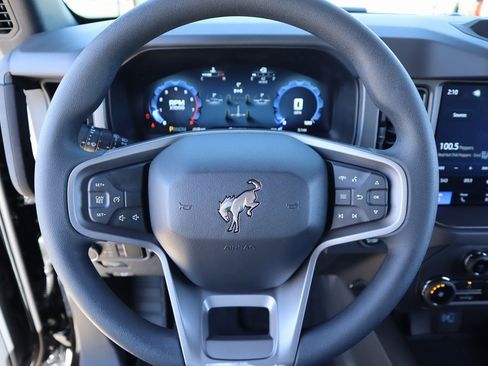 New 2025 Ford Bronco 2-Door image 3