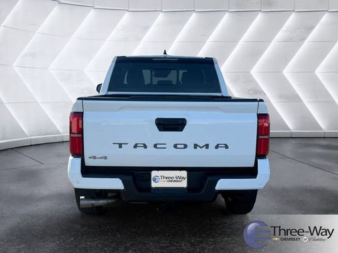 Used 2024 Toyota Tacoma SR5 image 4