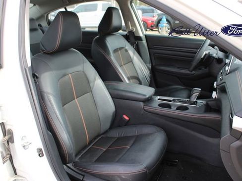 Used 2022 Nissan Altima 2.5 SR image 11