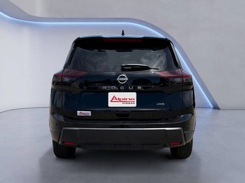 Used 2026 Nissan Rogue SV AWD/4WD image 4