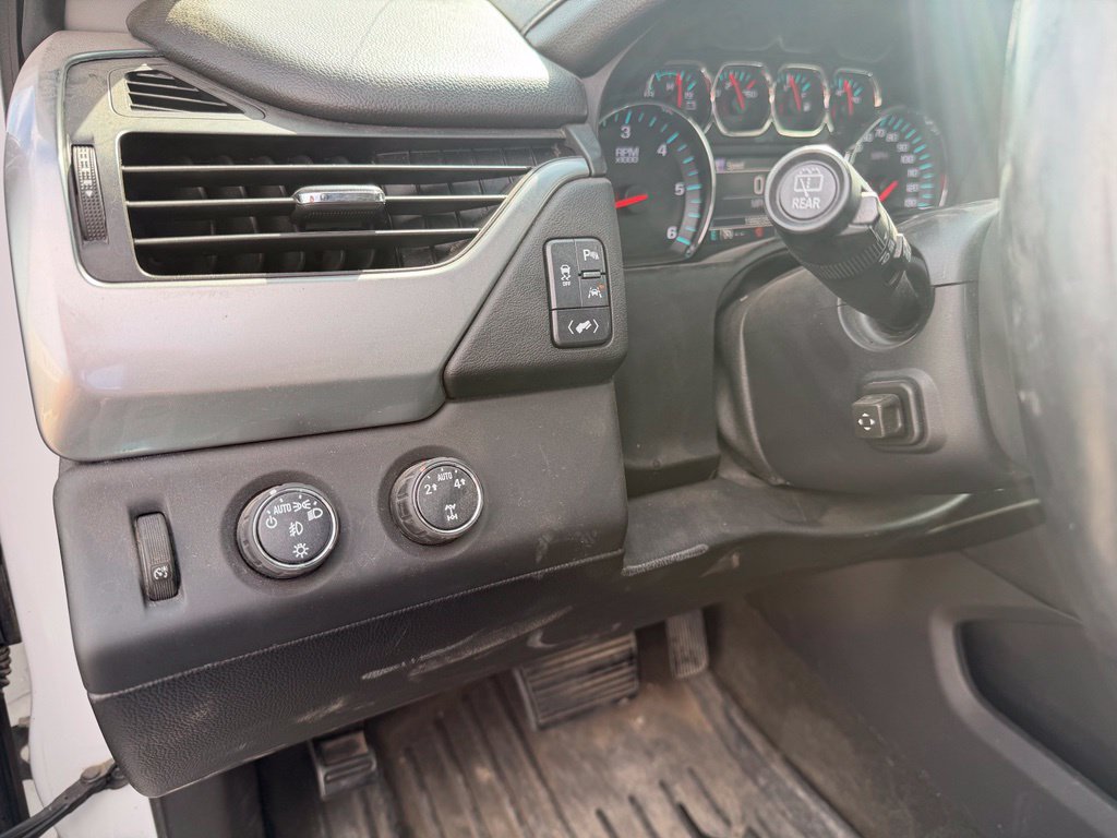 Used 2016 Chevrolet Suburban LTZ AWD/4WD image 5