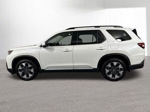 Certified 2026 Honda Pilot Touring image 32