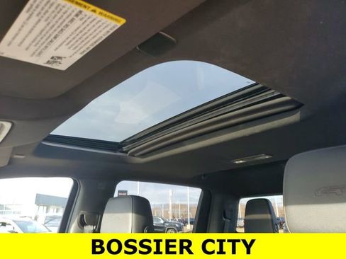 Certified 2021 GMC Sierra 1500 AT4 w/ AT4 Value Package image 19