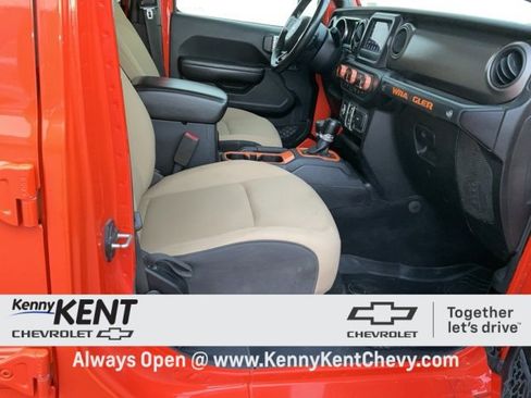 Used 2018 Jeep Wrangler Unlimited Sport S image 17