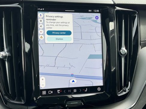 Used 2024 Volvo XC60 T8 Ultimate image 34