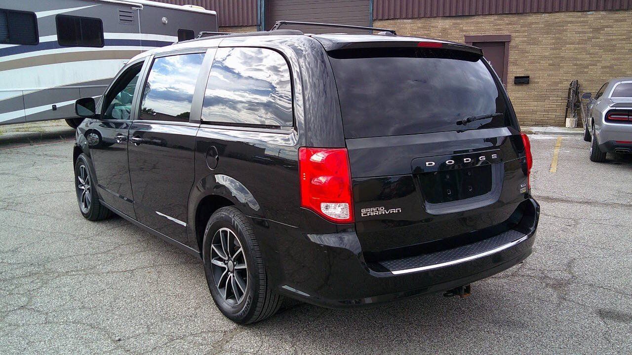 Used 2019 Dodge Grand Caravan GT FWD image 7