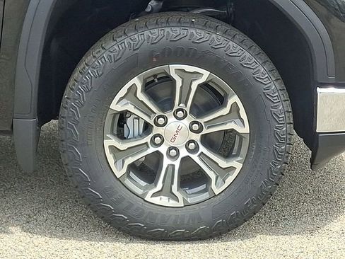 New 2026 GMC Sierra 1500 SLE AWD/4WD image 9