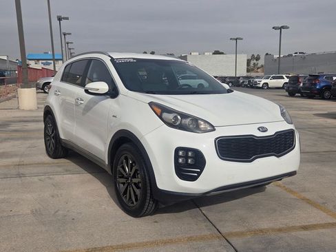 Used 2018 Kia Sportage EX w/ EX Sport Appearance Package image 3
