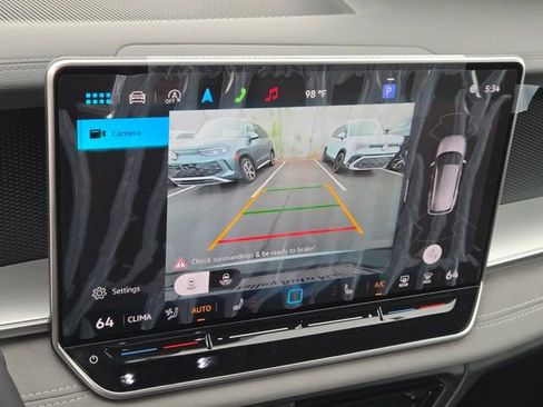 New 2025 Volkswagen Tiguan SE image 12