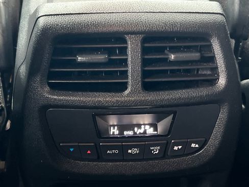 Used 2022 Honda Pilot Sport image 14