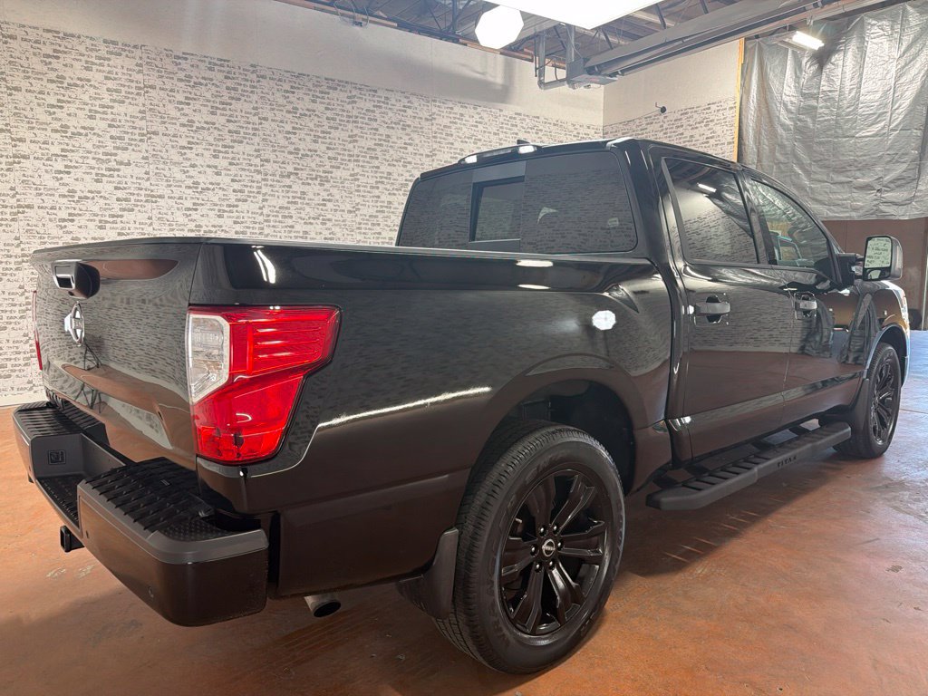Used 2024 Nissan Titan SV w/ SV Convenience Package AWD/4WD image 7