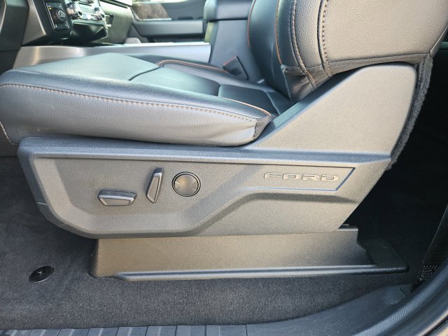 Certified 2025 Ford F250 Lariat w/ Tremor Off-Road Package AWD/4WD image 18