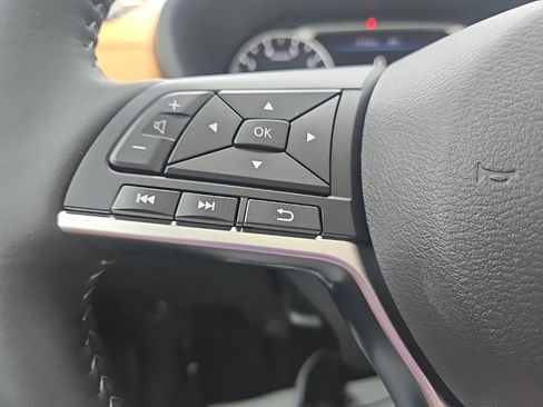 New 2025 Nissan Sentra SV w/ SV Premium Package image 18