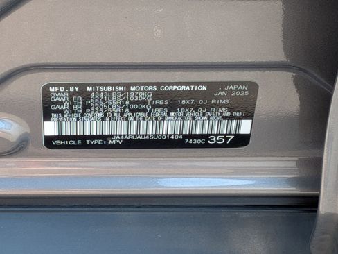 Used 2025 Mitsubishi Outlander Sport ES AWD/4WD image 38
