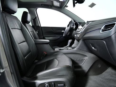 Used 2018 Chevrolet Equinox Premier AWD/4WD image 11