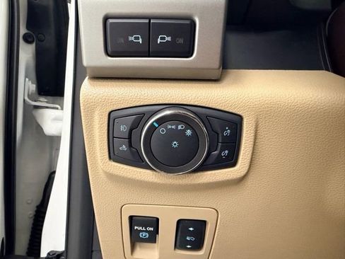 Used 2020 Ford F150 Lariat w/ Equipment Group 502A Luxury image 19