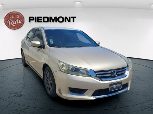 Used 2014 Honda Accord LX image 3