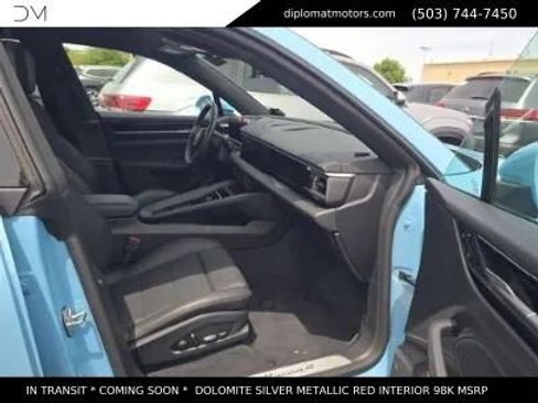Used 2025 Porsche Macan 4 Electric AWD/4WD image 9