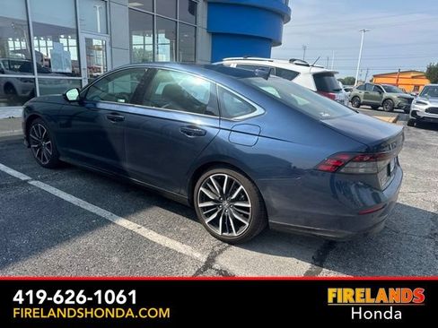 Used 2025 Honda Accord Touring image 3