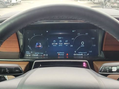 Used 2024 Lincoln Navigator Reserve AWD/4WD image 24