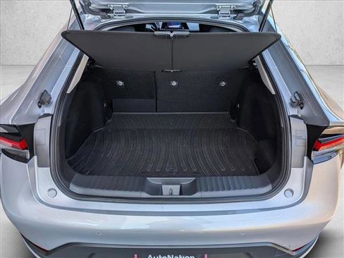 Used 2024 Toyota Prius LE image 6