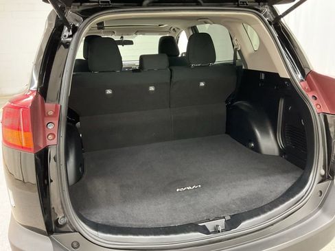 Used 2015 Toyota RAV4 XLE image 24