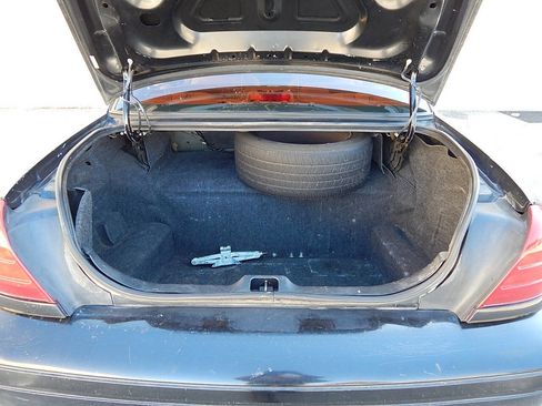 Used 2007 Ford Crown Victoria Police Interceptor image 33