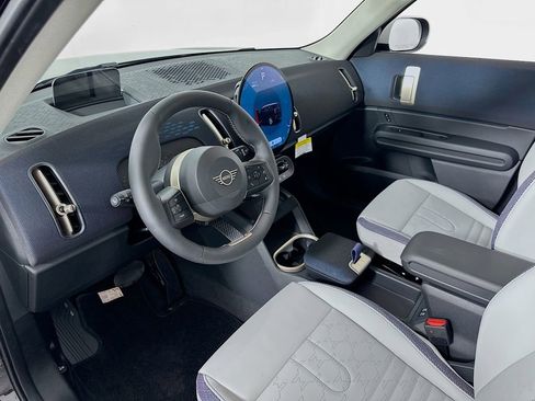 Certified 2025 MINI Cooper Countryman S image 9