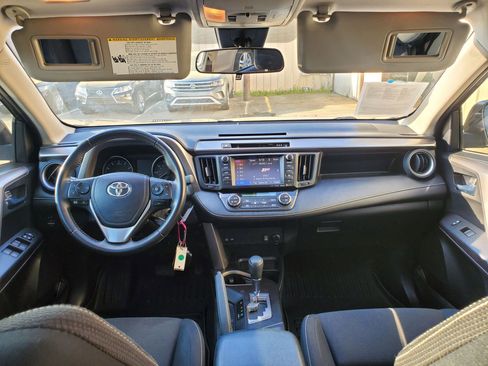 Used 2017 Toyota RAV4 XLE image 34