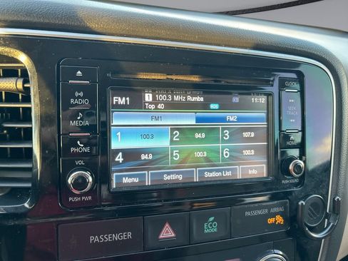 Used 2016 Mitsubishi Outlander SE FWD image 20