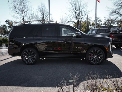 Used 2026 Cadillac Escalade V image 11