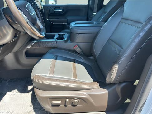 Used 2022 GMC Sierra 3500 Denali AWD/4WD image 10