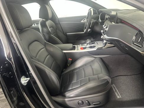 Used 2022 Kia Stinger GT2 AWD/4WD image 26