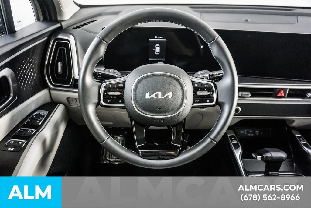 Used 2025 Kia Sorento S w/ Panoramic Sunroof Package FWD image 21