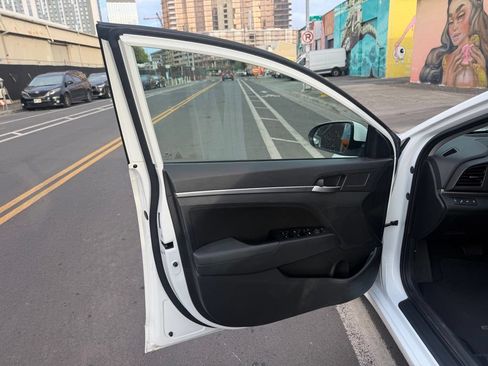 Used 2019 Hyundai Elantra Value Edition w/ Cargo Package FWD image 10