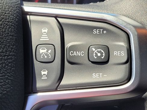 New 2026 RAM 2500 Big Horn AWD/4WD image 21