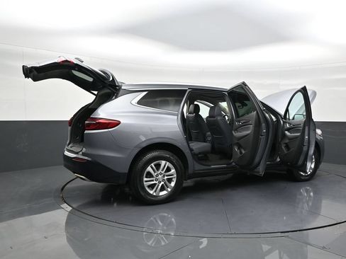 Used 2020 Buick Enclave Essence w/ Sound and Sites Package FWD image 27