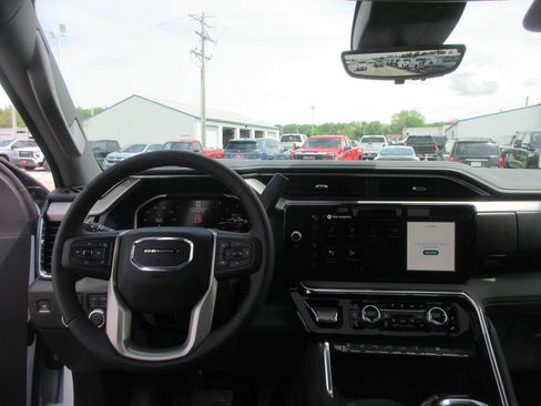 New 2026 GMC Sierra 3500 Denali w/ Denali Reserve Package AWD/4WD image 17