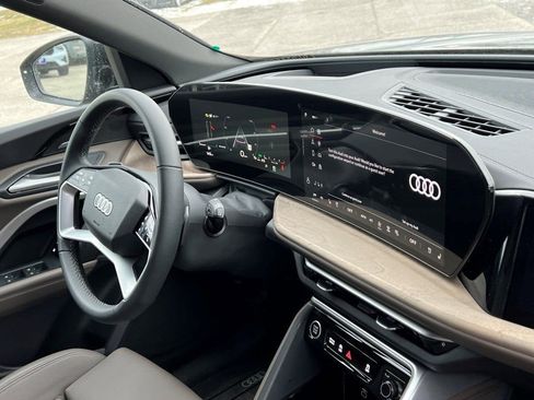 New 2025 Audi Q5 Prestige image 7