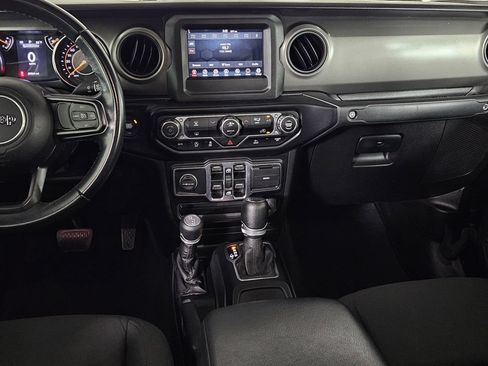Used 2022 Jeep Gladiator Sport AWD/4WD image 9