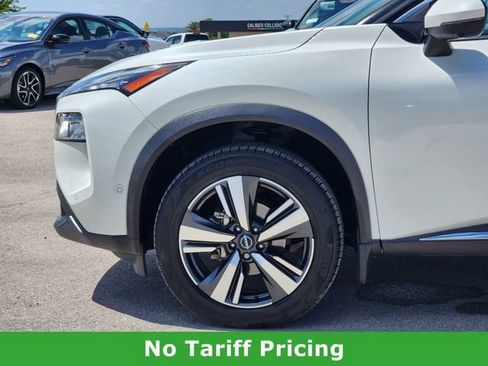Used 2023 Nissan Rogue SL w/ SL Premium Package FWD image 7