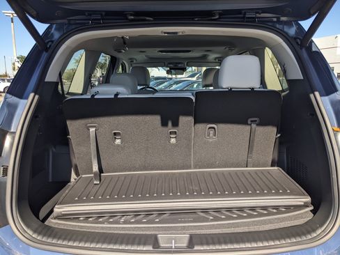 Used 2025 Kia Telluride S image 9