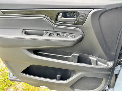Used 2025 Honda Odyssey Touring image 20