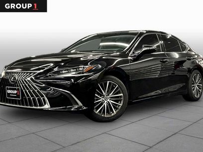 Used 2024 Lexus ES 300h w/ Premium Package