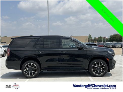 Used 2022 Chevrolet Tahoe RST w/ Luxury Package RWD image 3