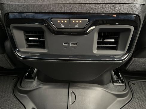 New 2026 GMC Sierra 2500 AT4 w/ AT4 Premium Plus Package AWD/4WD image 57